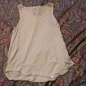 selling this because I got plenty of tank tops and want to get ride of it !